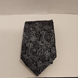 Chaps Elegant Black And Silver 100% Paisley Tie